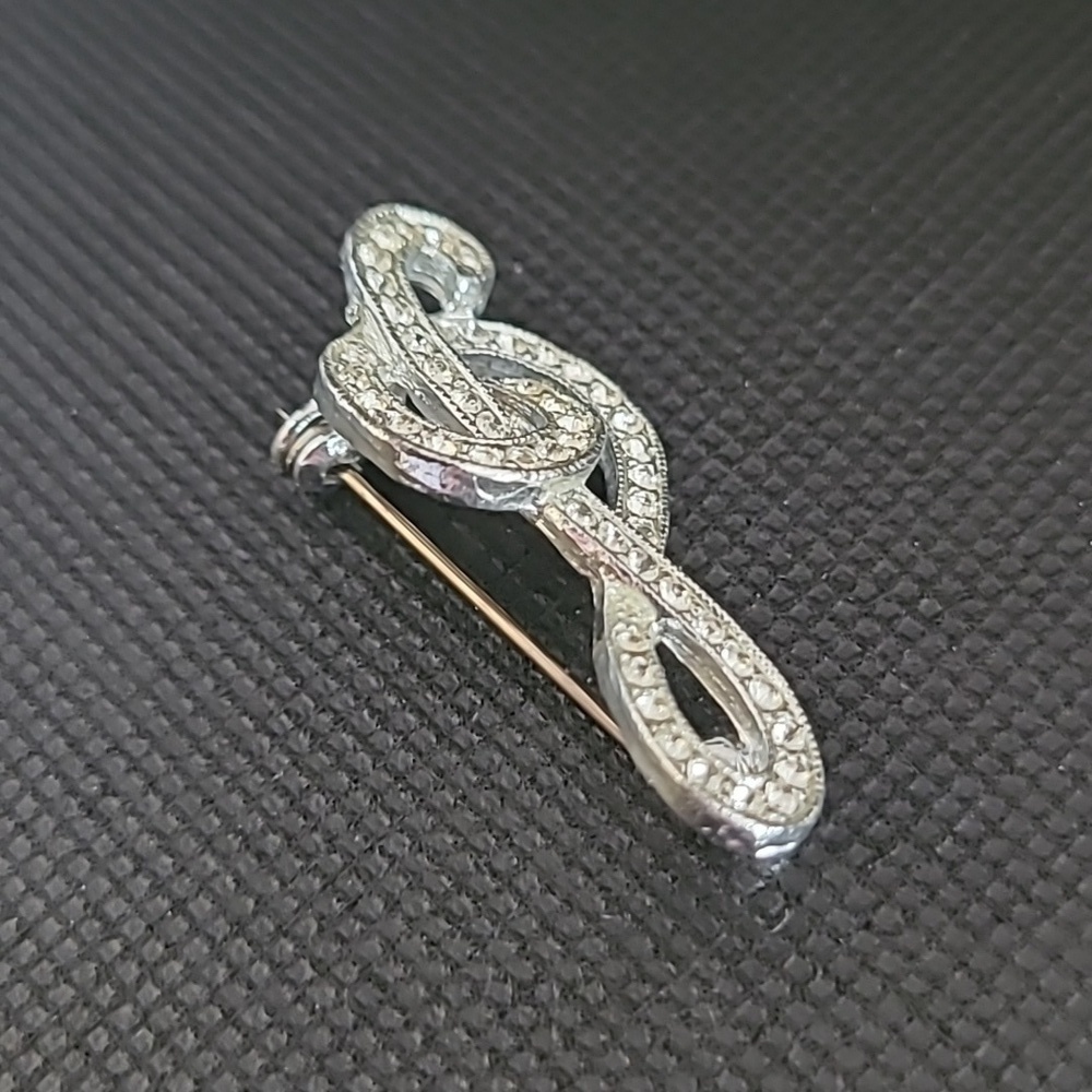 VINTAGE Rhinestone Treble Clef Music Note Brooch - Picture 5 of 12